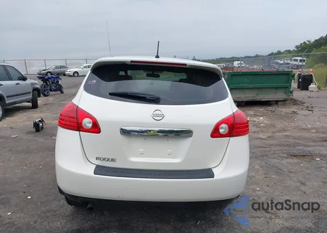 2013 Nissan Rogue S z USA, uszkodzony, nr VIN JN8AS5MT8DW026496